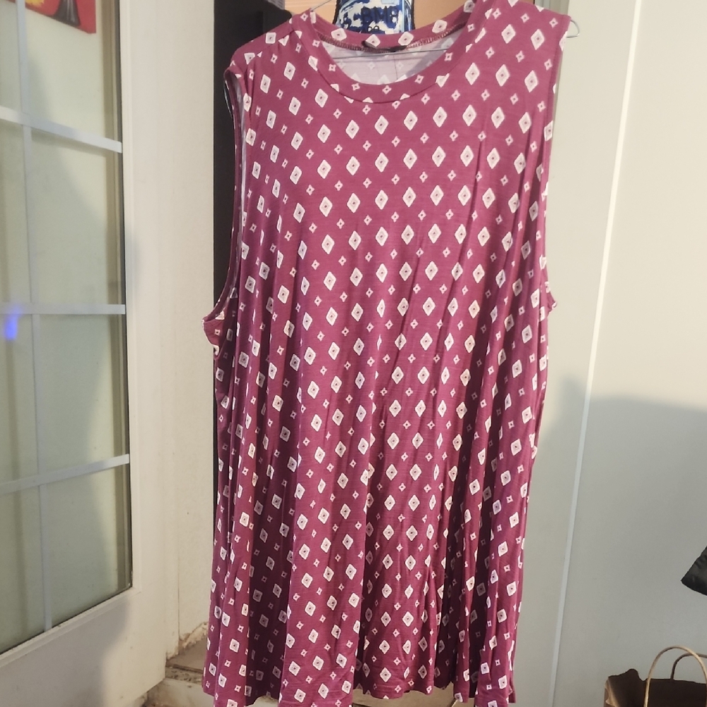 Lane Bryant Maroon Top with Cream Diamond Design🤩🤩